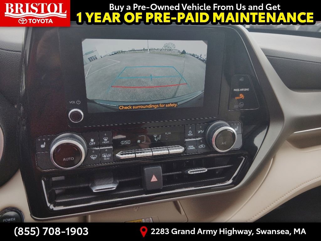 Used 2023 Toyota Highlander XLE AWD/4WD image 25