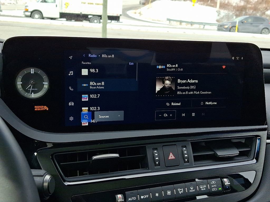 Used 2024 Lexus ES 350 w/ Premium Package image 3