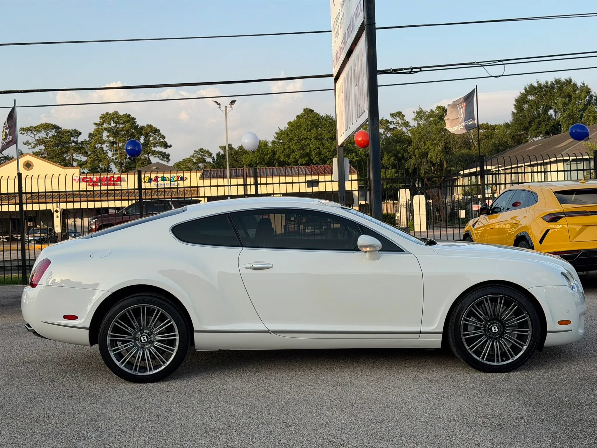 Used 2009 Bentley Continental GT Speed w/ Convenience Specification Pkg AWD/4WD image 11