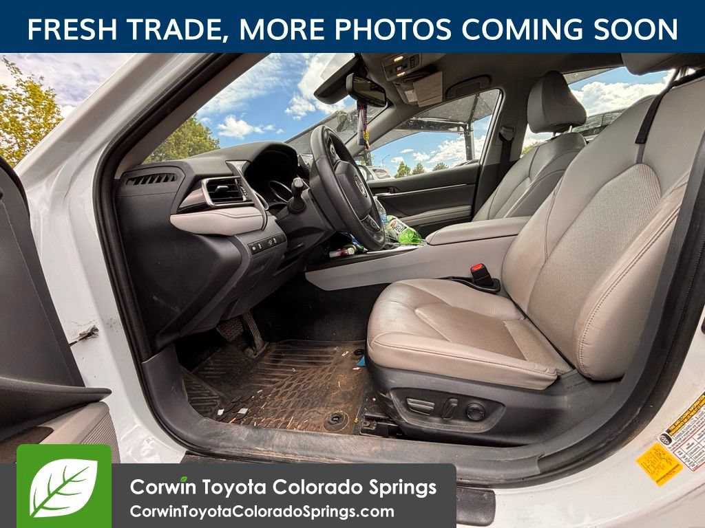 Used 2023 Toyota Camry XLE FWD image 9