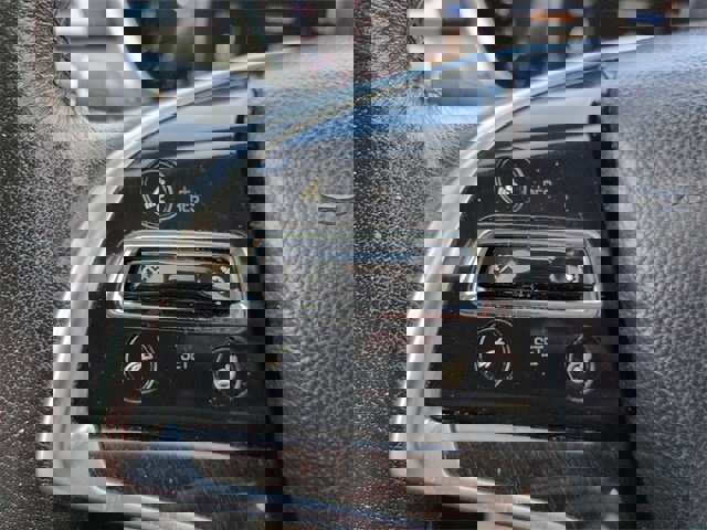 Used 2013 Cadillac SRX Luxury image 22