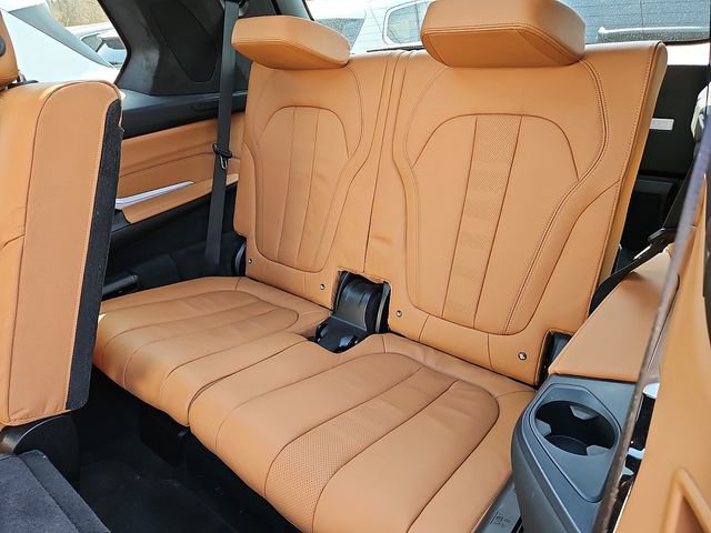 Used 2022 BMW X7 xDrive40i w/ M Sport Package image 10
