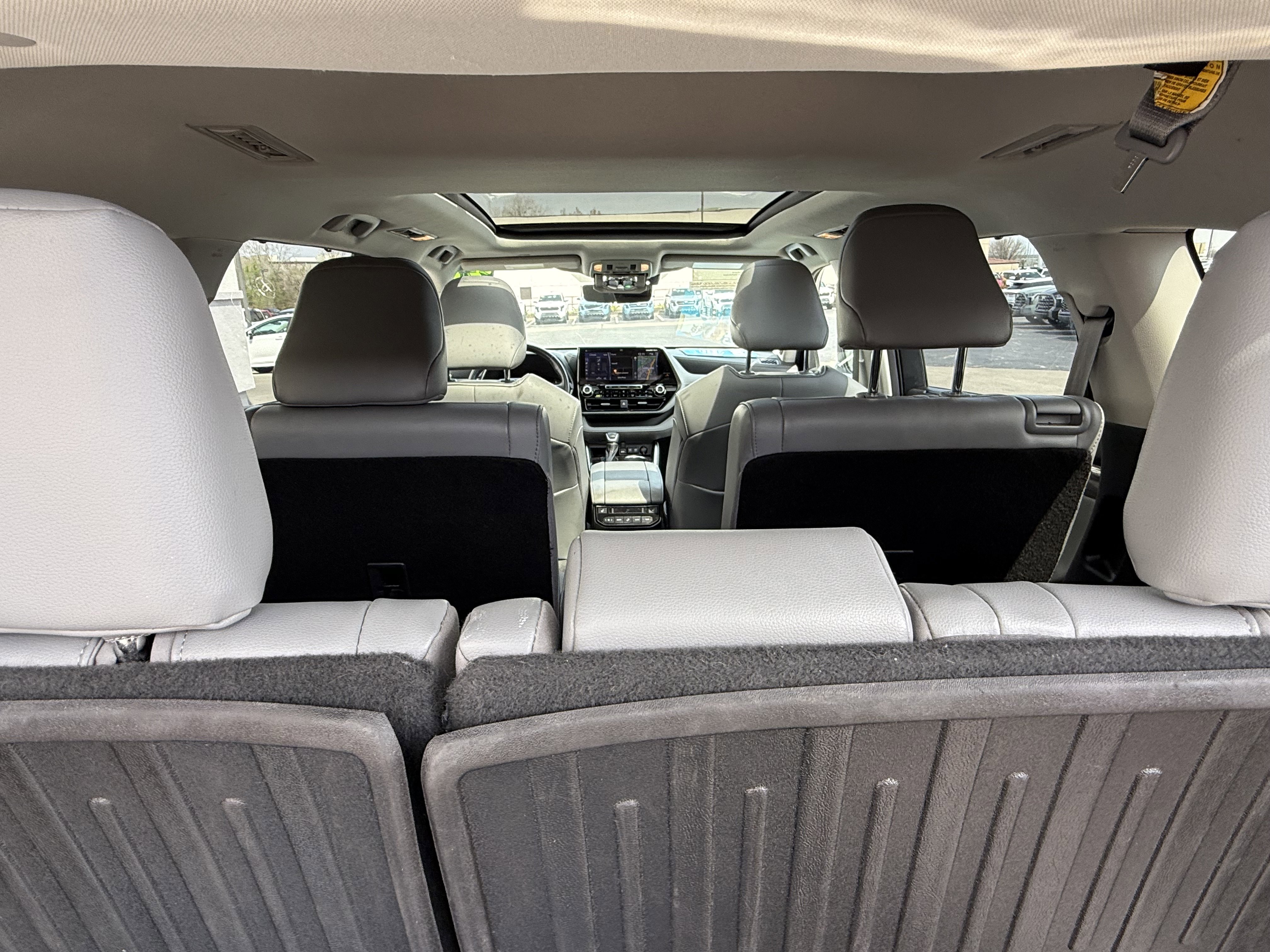 Certified 2021 Toyota Highlander Platinum image 32