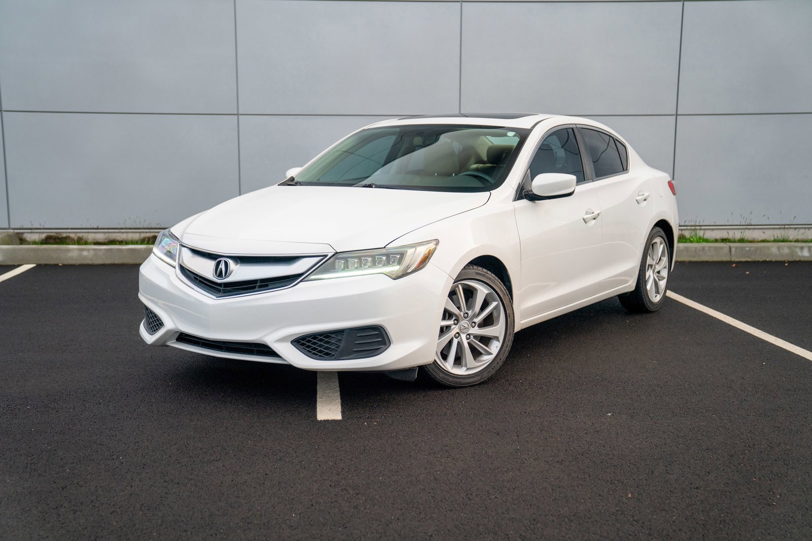 Used 2016 Acura ILX w/ Premium Package image 1