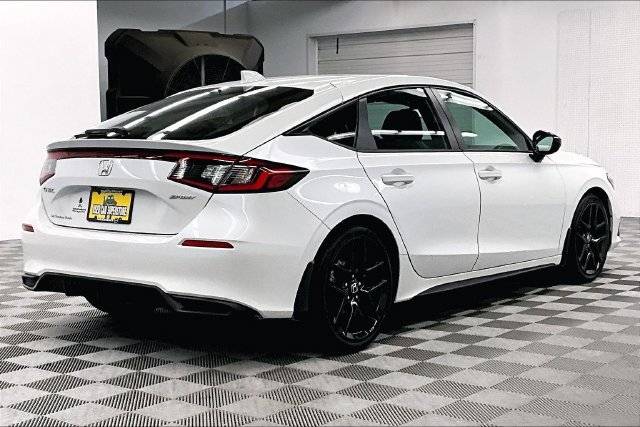 Used 2024 Honda Civic Sport image 13