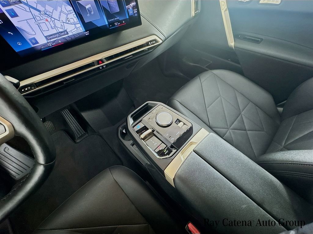 Used 2023 BMW iX xDrive50 w/ Sport Package AWD/4WD image 22