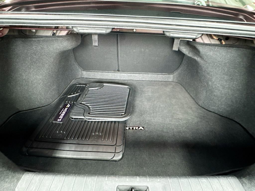 Used 2024 Nissan Sentra SV w/ Trunk Package image 28