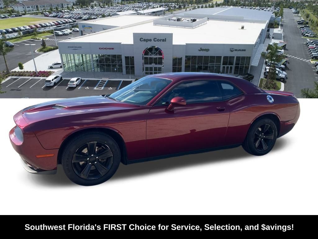 Used 2020 Dodge Challenger SXT RWD video 2