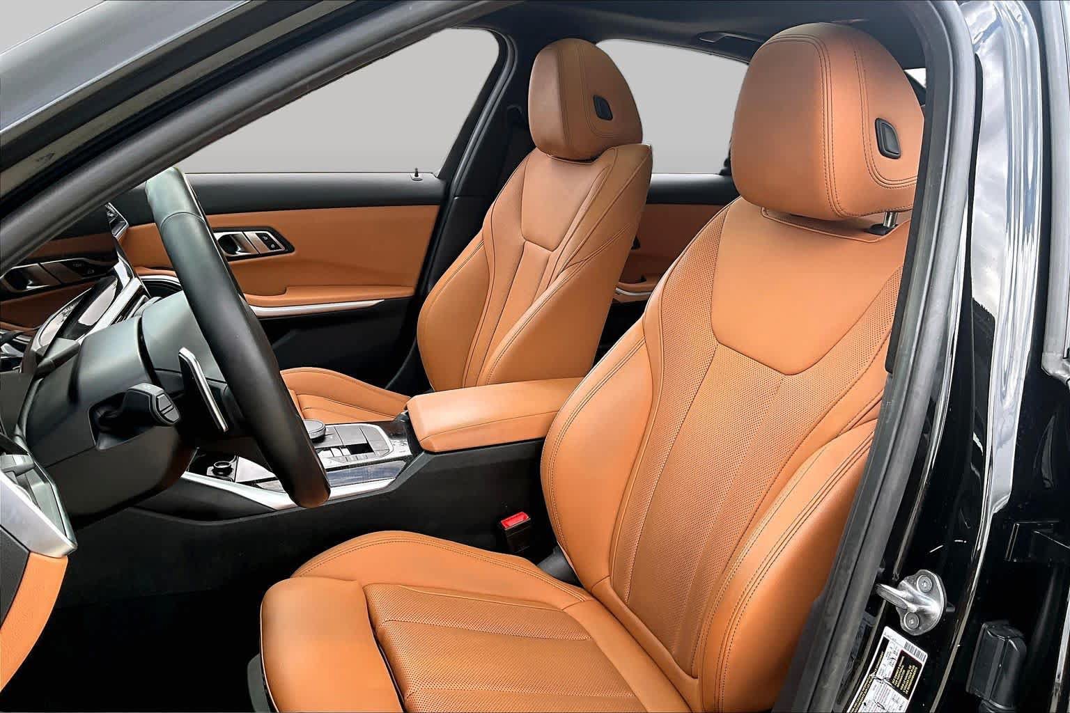 Used 2023 BMW 330i Sedan w/ M Sport Package RWD image 7
