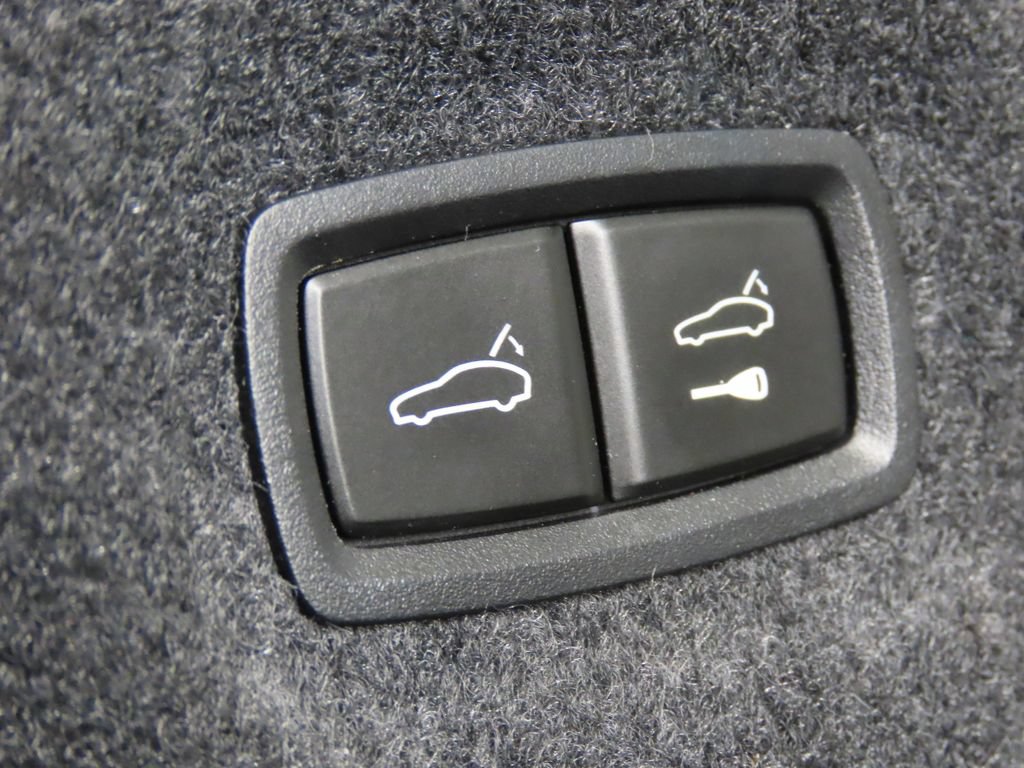 Certified 2024 Porsche Taycan RWD image 42