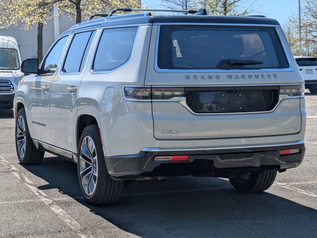 Used 2022 Jeep Grand Wagoneer Series III w/ HD Trailer Tow Package image 7