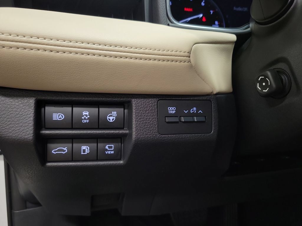 Used 2019 Toyota Avalon Limited w/ Advanced Safety Package FWD image 25