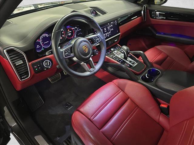 Used 2022 Porsche Cayenne S image 17