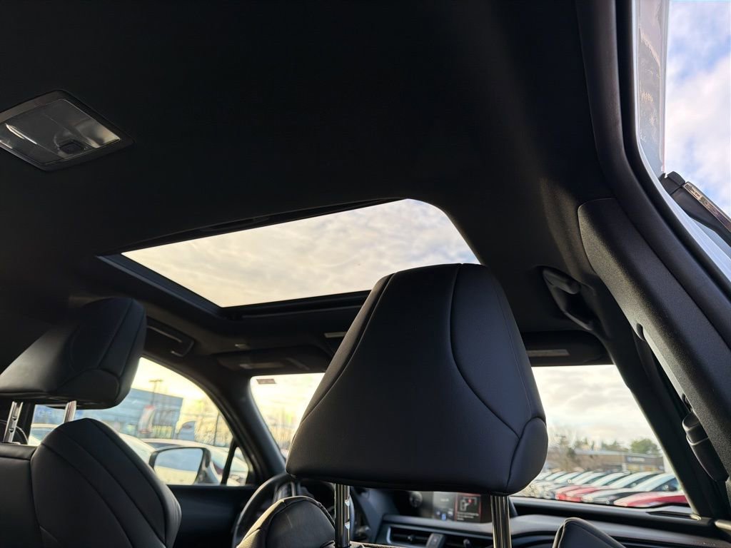 Used 2021 Lexus UX 250h F Sport w/ F Sport Premium Package image 16