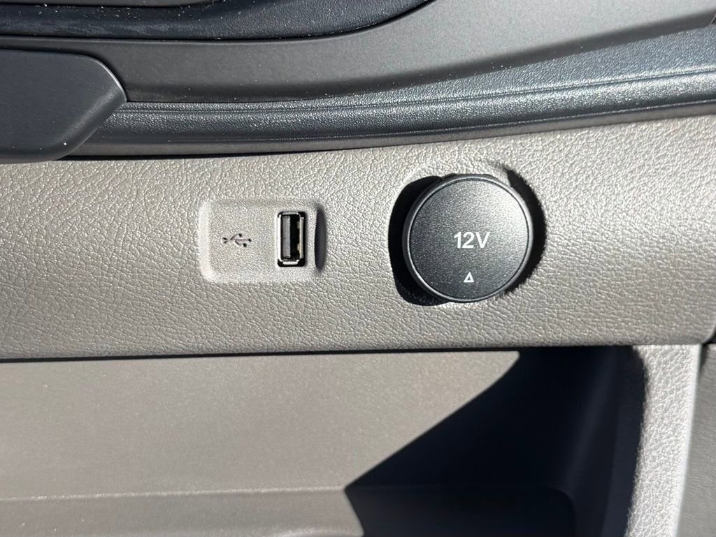 New 2026 Ford Transit 250 Low Roof image 25
