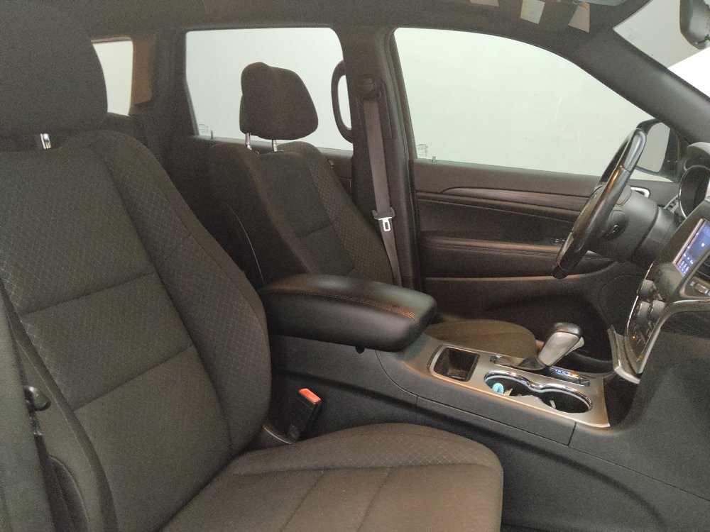 Used 2021 Jeep Grand Cherokee Laredo RWD image 21