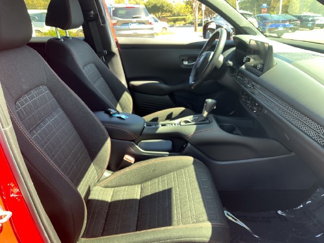 Used 2024 Honda HR-V Sport image 31