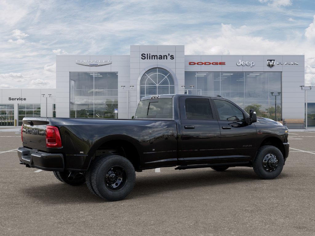 New 2026 RAM 3500 Laramie AWD/4WD image 5