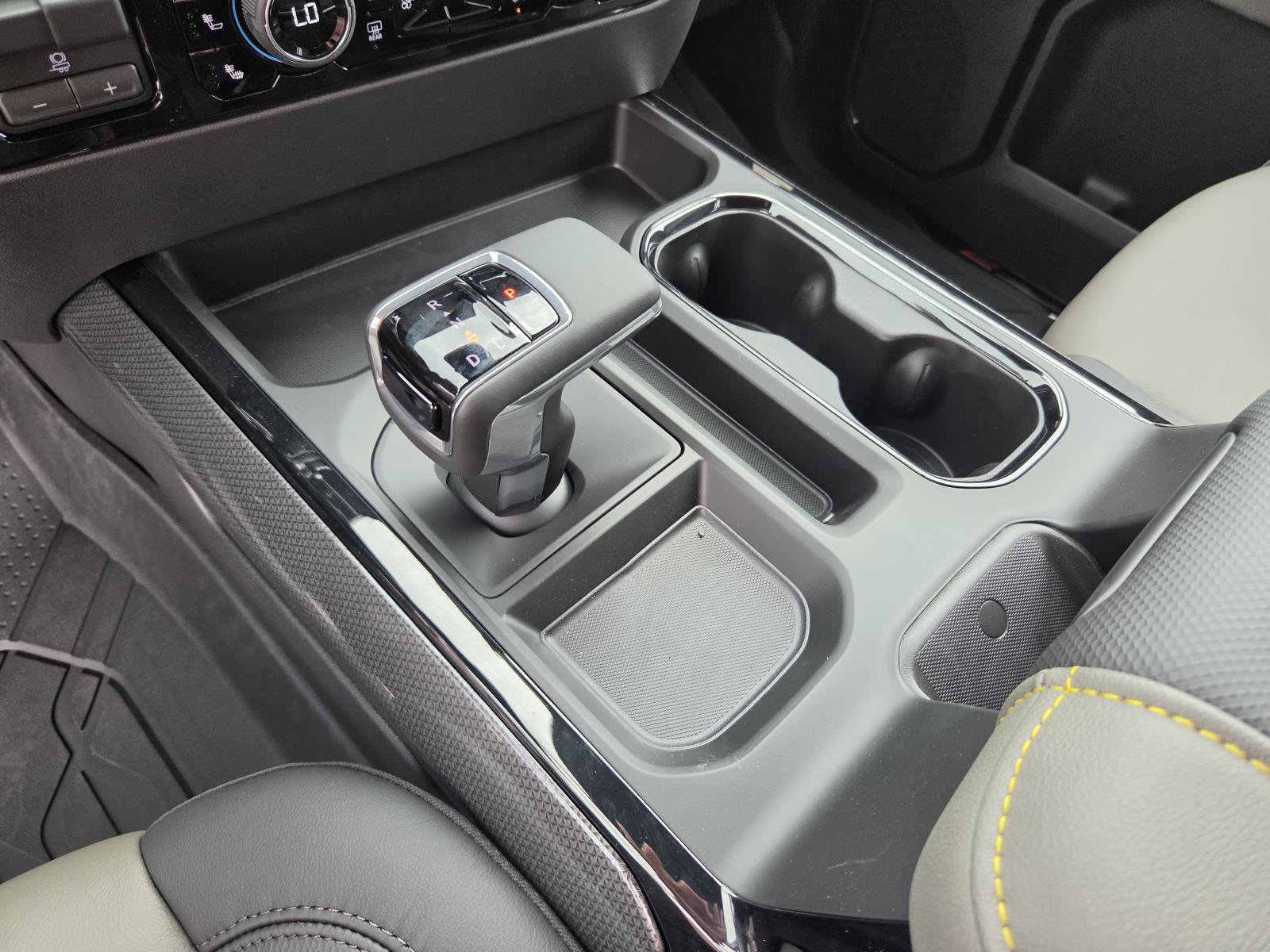 New 2026 Chevrolet Silverado 1500 ZR2 w/ LPO, Dark Essentials Package AWD/4WD image 19