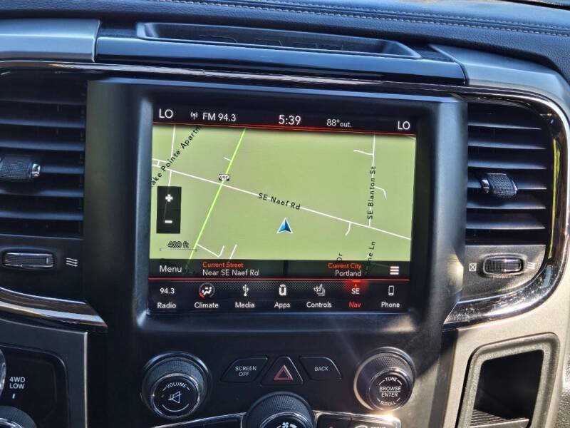 Used 2018 RAM 2500 Laramie w/ Sport Appearance Group AWD/4WD image 27