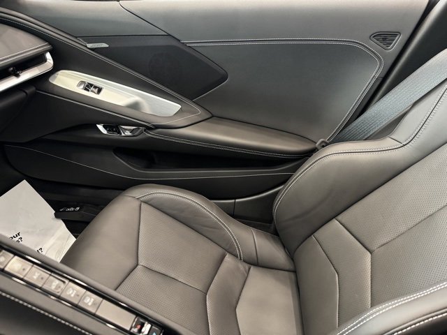 Used 2025 Chevrolet Corvette Stingray Coupe w/ 1LT image 15