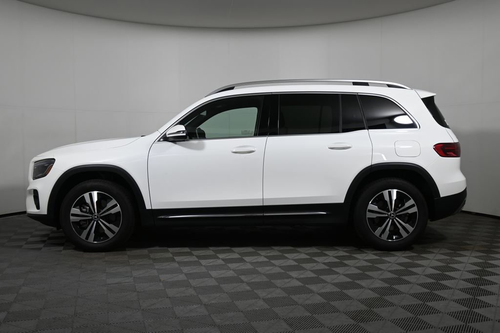 Certified 2025 Mercedes-Benz GLB 250 4MATIC image 2