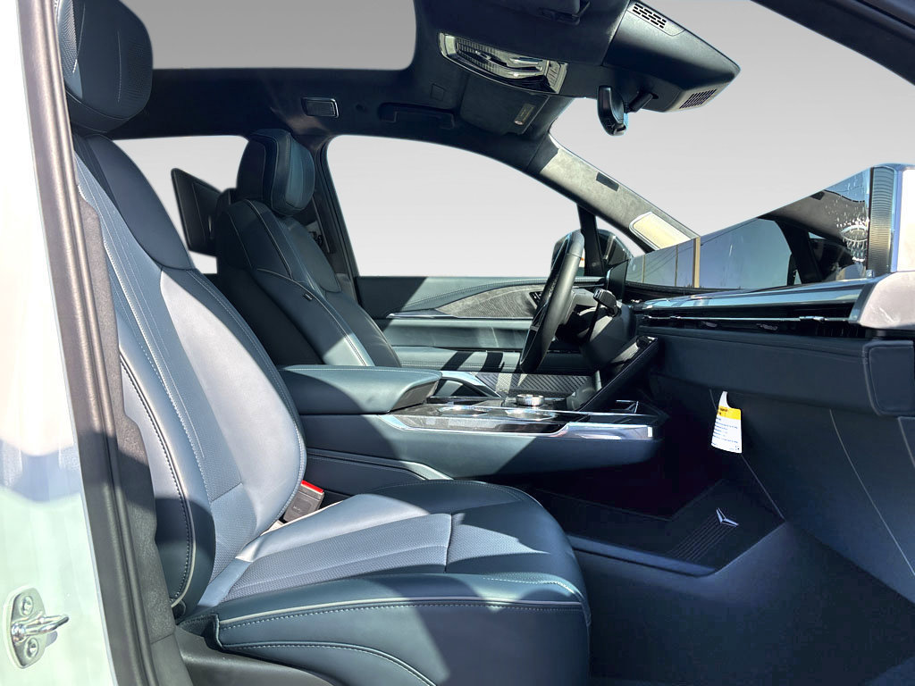 New 2025 Cadillac Escalade IQ Luxury 2 image 16