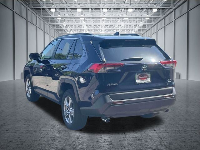 Used 2025 Toyota RAV4 XLE AWD/4WD image 10