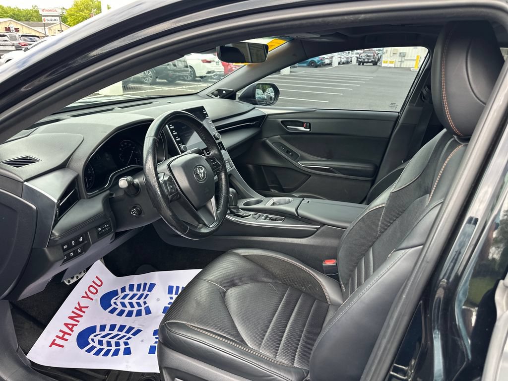 Used 2019 Toyota Avalon Touring w/ Advanced Safety Package FWD image 9
