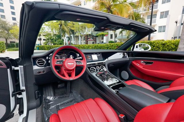 Used 2024 Bentley Continental GT V8 image 3