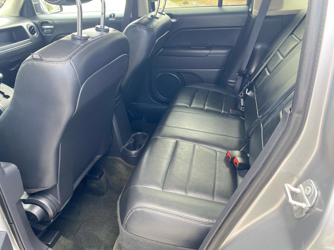 Used 2016 Jeep Patriot High Altitude AWD/4WD image 13