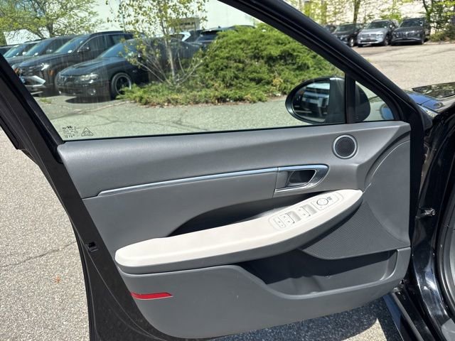 Used 2023 Hyundai Sonata SEL w/ Preferred Accessory Package FWD image 29