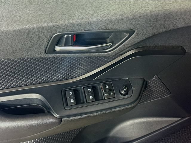 Used 2019 Toyota C-HR LE FWD image 19