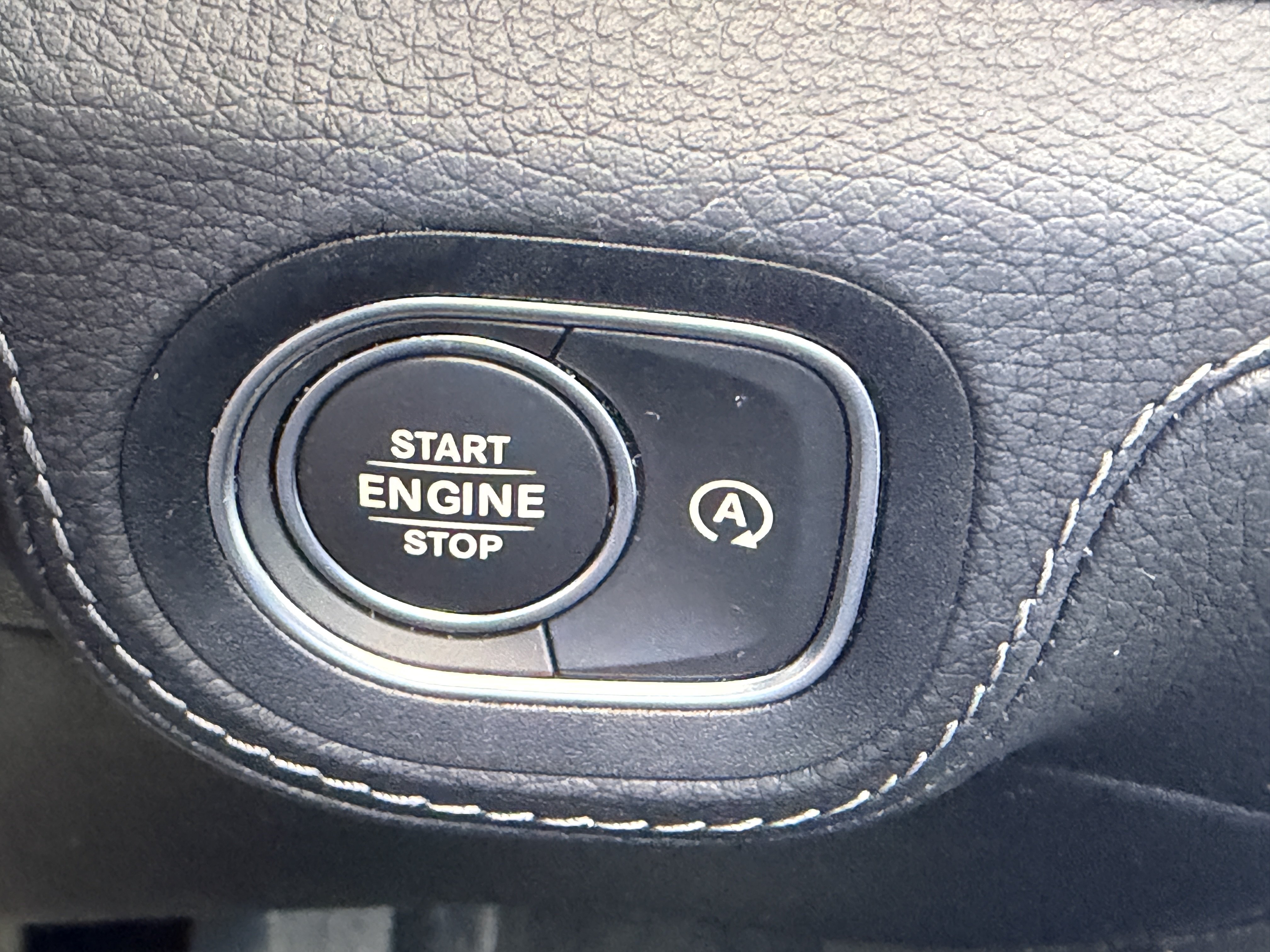 Used 2025 Mercedes-Benz GLE 350 4MATIC image 29