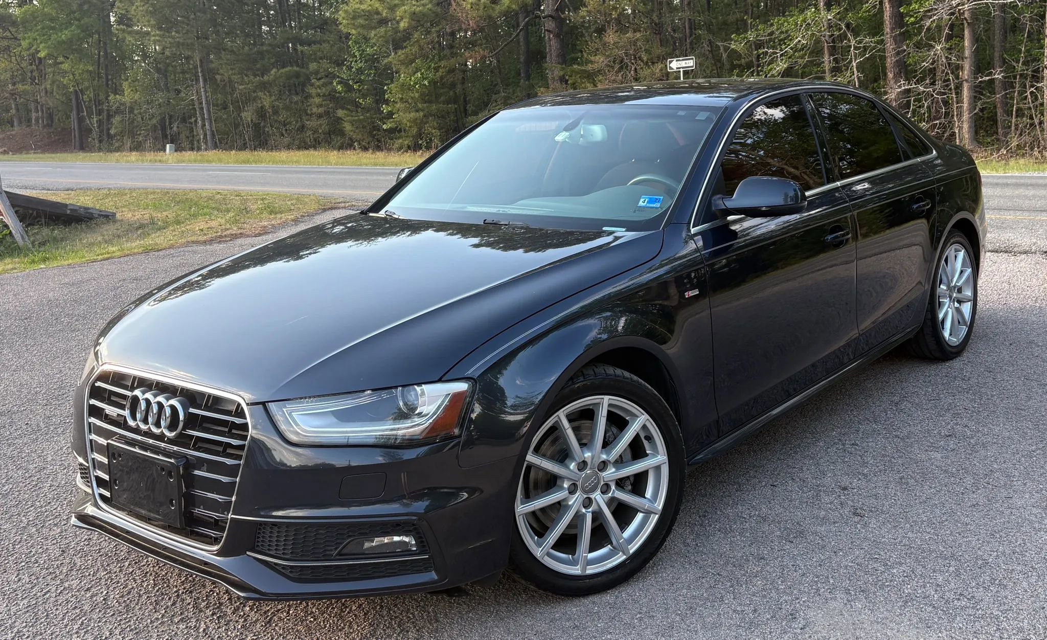 Used 2015 Audi A4 2.0T Premium Plus w/ Technology Package AWD/4WD image 2