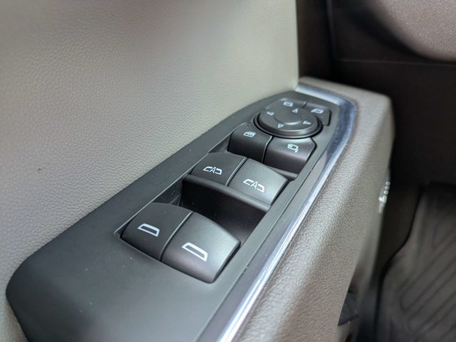 Used 2026 GMC Sierra 1500 SLT w/ SLT Premium Plus Package AWD/4WD image 27