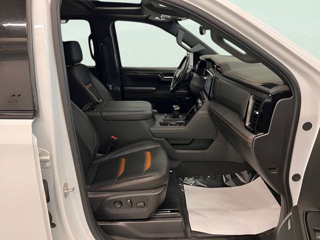 Used 2024 GMC Sierra 1500 AT4 w/ Technology Package image 12