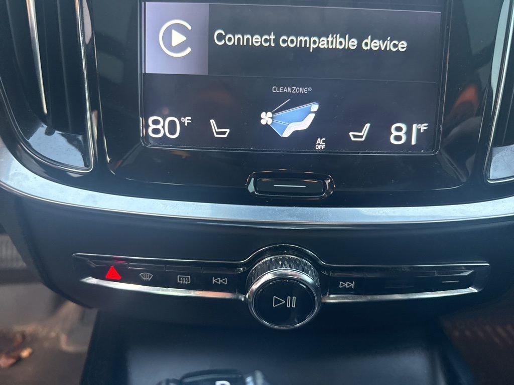 Used 2019 Volvo S60 T5 Momentum w/ Multimedia Package image 30