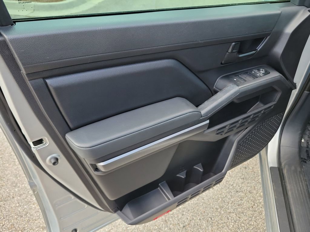 Used 2024 Toyota Tacoma SR5 image 19