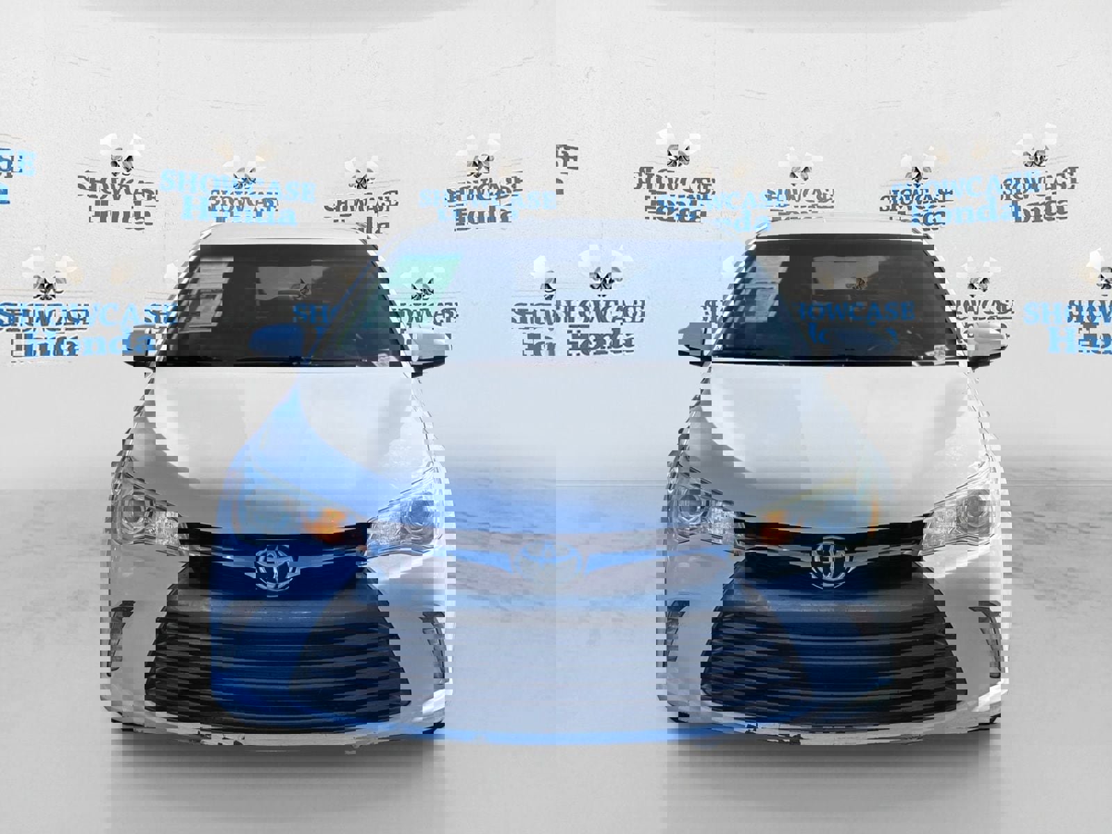 Used 2017 Toyota Camry LE image 6