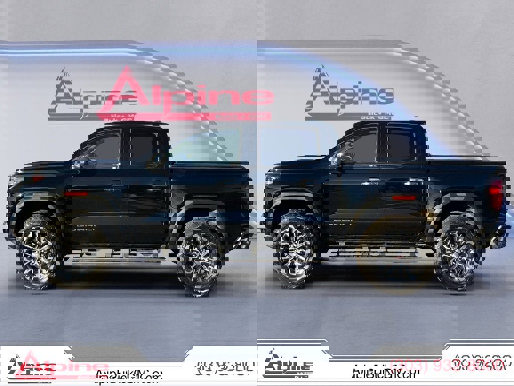 Used 2024 GMC Canyon Denali image 2