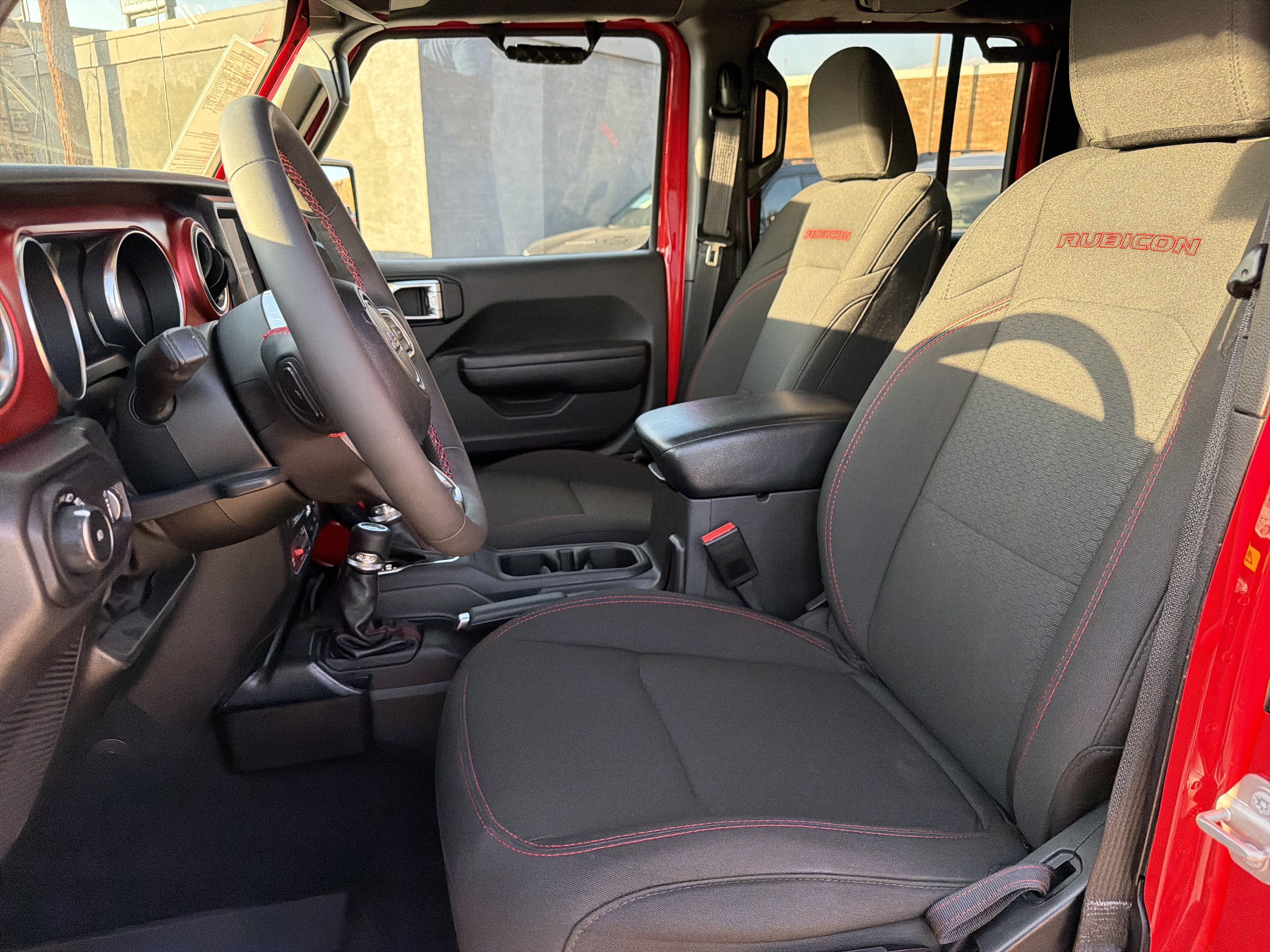 Used 2023 Jeep Wrangler Unlimited Rubicon w/ LED Lighting Group AWD/4WD image 6