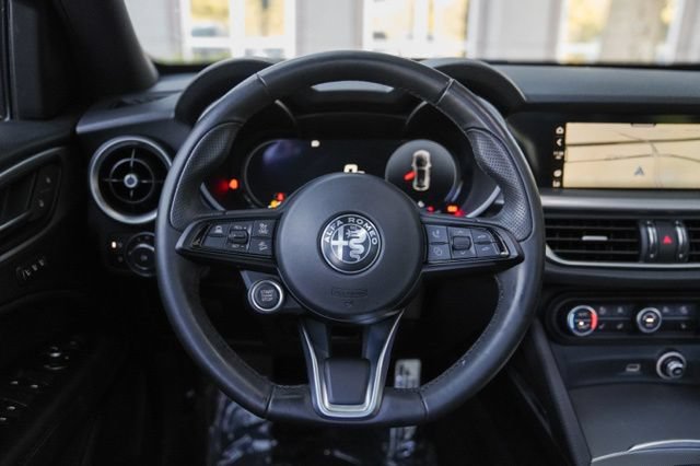Used 2024 Alfa Romeo Stelvio Ti AWD/4WD image 25
