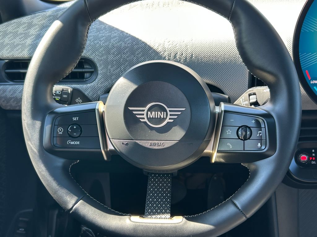 Used 2025 MINI Cooper S image 18