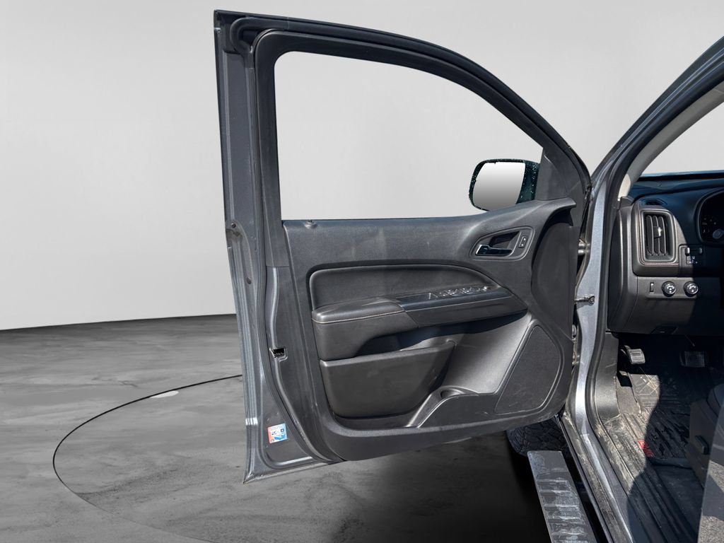 Used 2021 GMC Canyon AT4 w/ Driver Alert Package AWD/4WD image 18