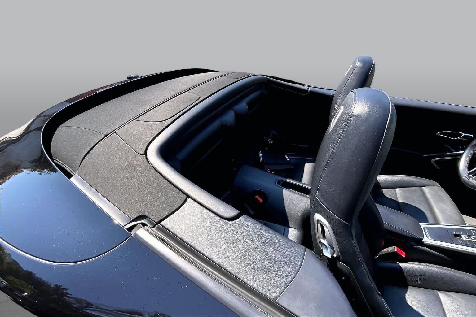 Used 2017 Porsche 911 Carrera RWD image 18