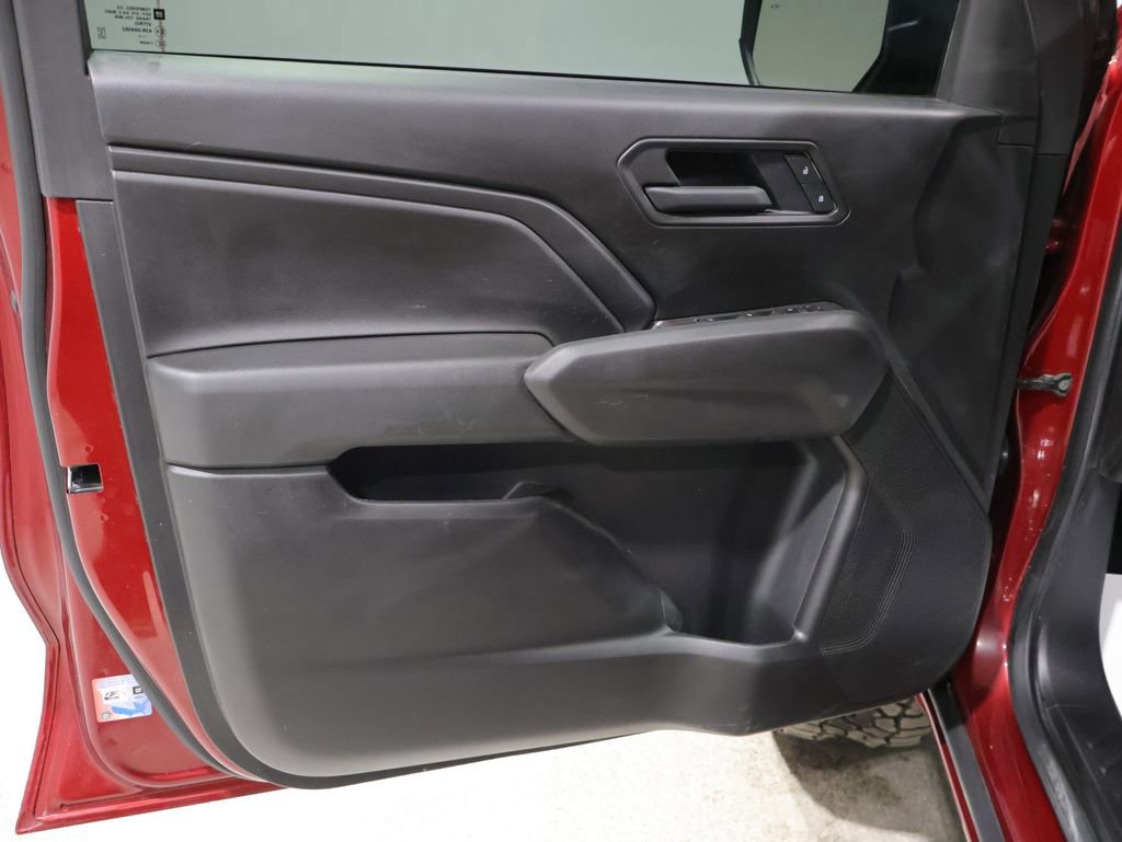 Used 2025 Chevrolet Colorado Trail Boss image 13