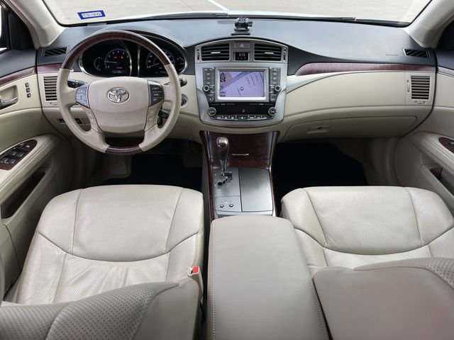 Used 2011 Toyota Avalon Limited image 9