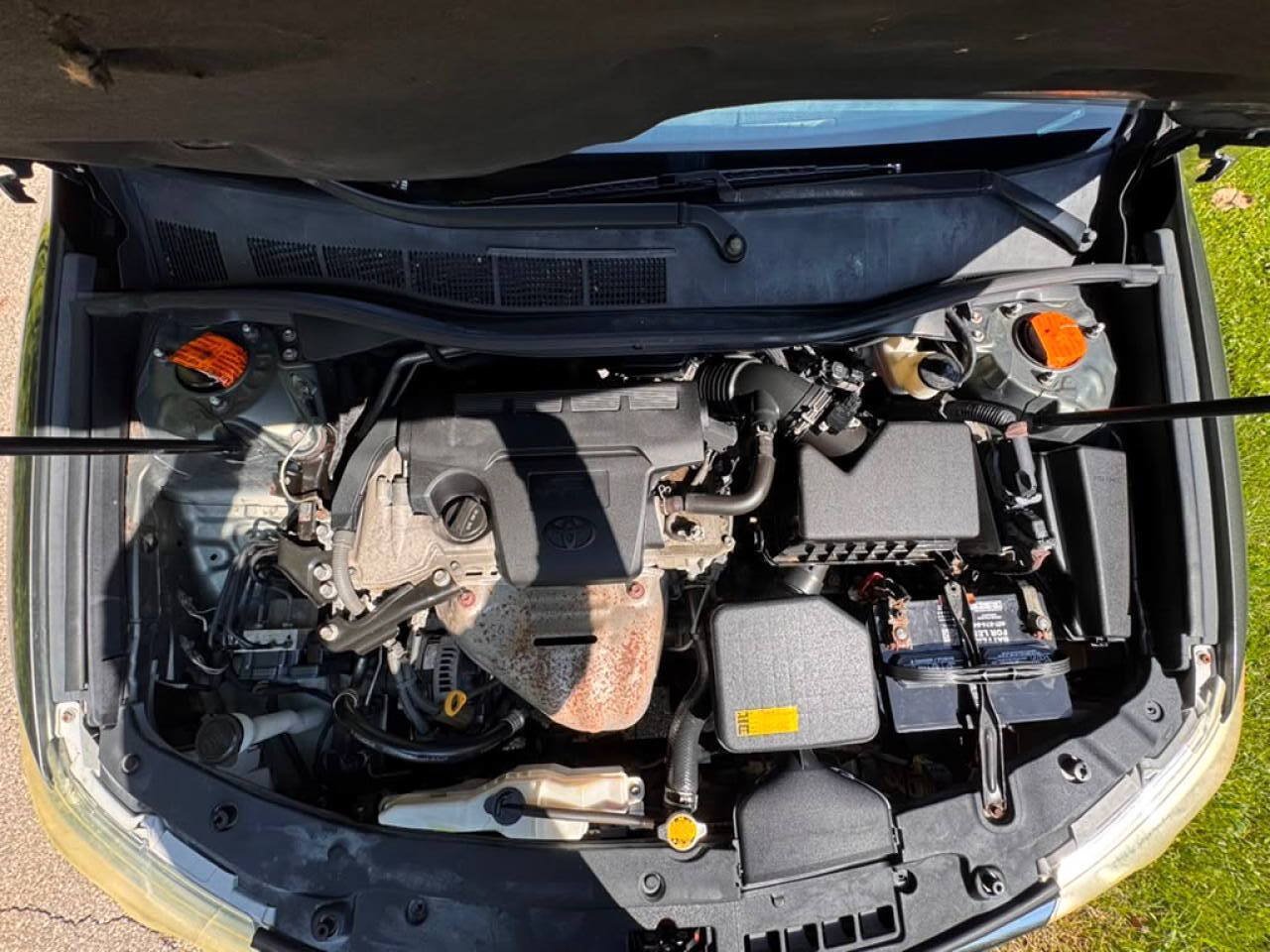 Used 2012 Toyota Camry FWD image 25