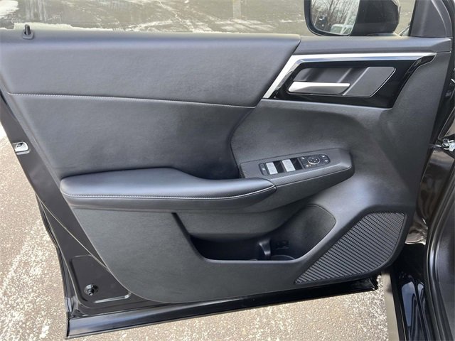 Used 2022 Mitsubishi Outlander SE image 11